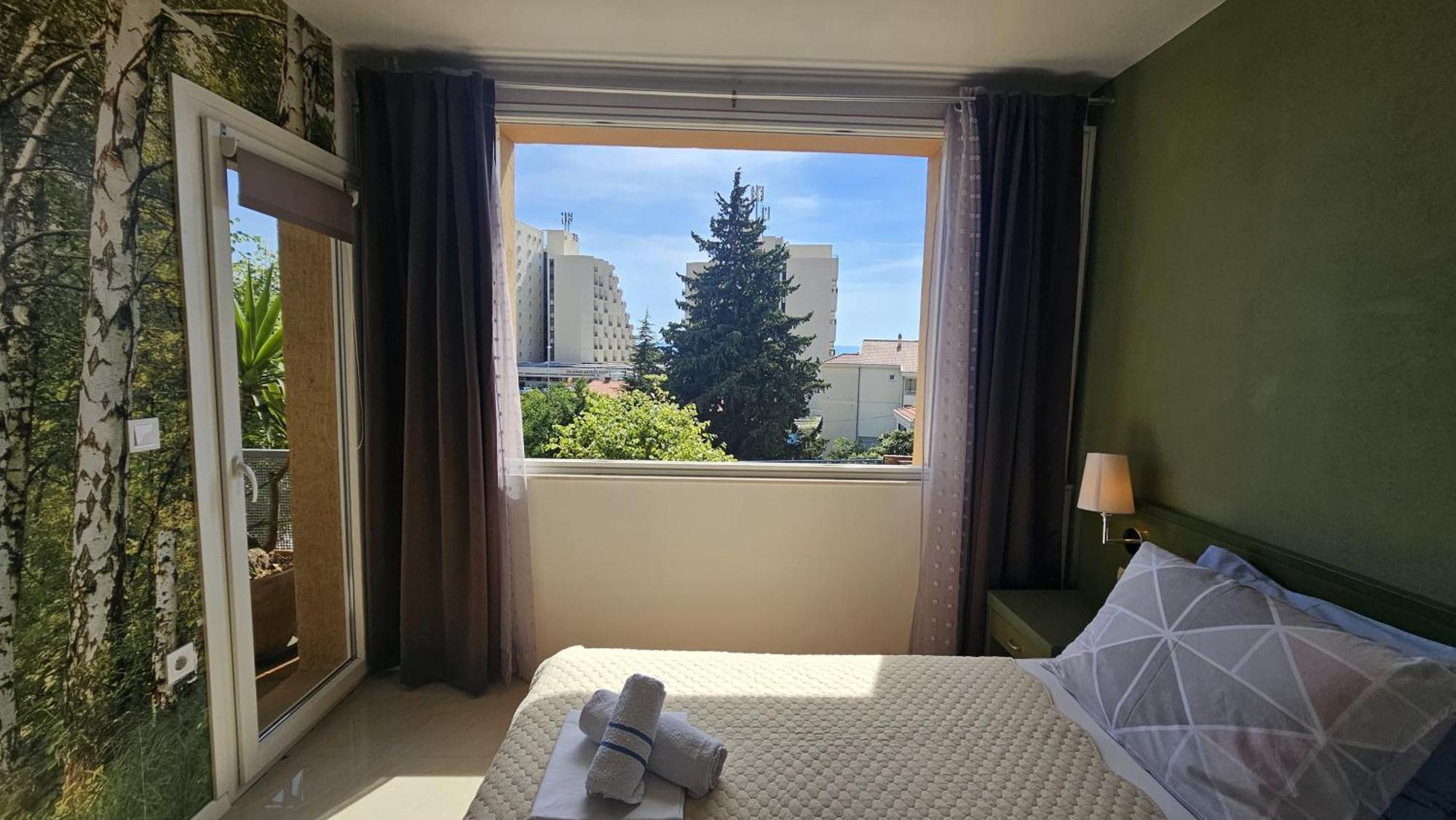 Appartement 3 *